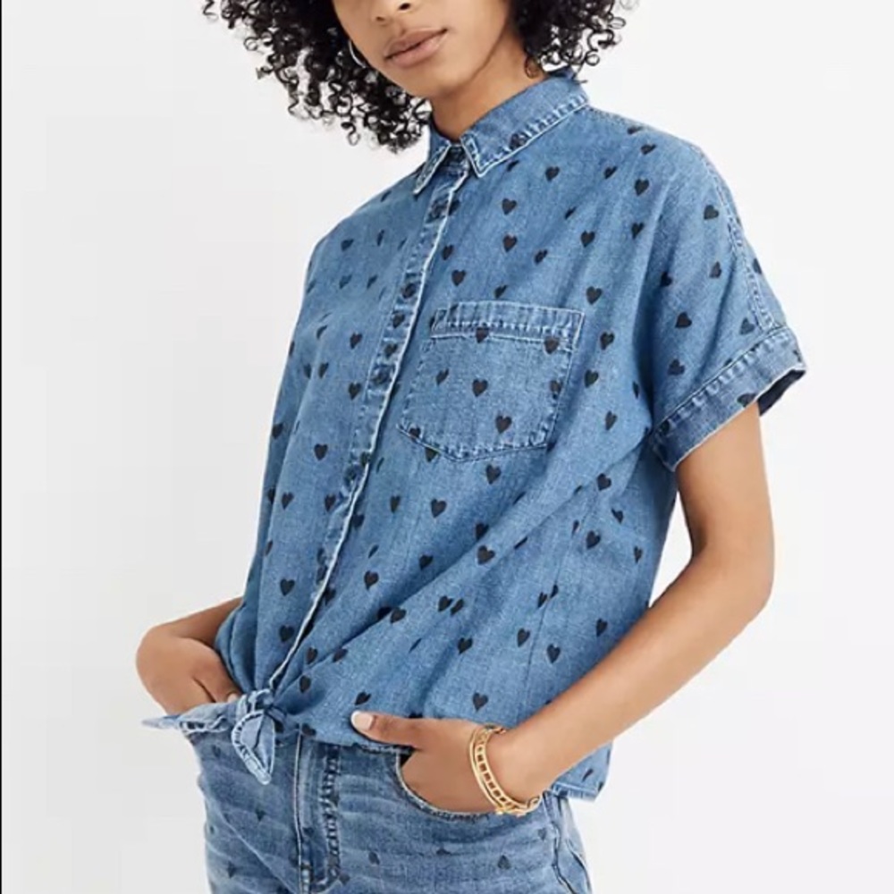 ✨SOLD✨Madewell Denim Short-Sleeve Shirt